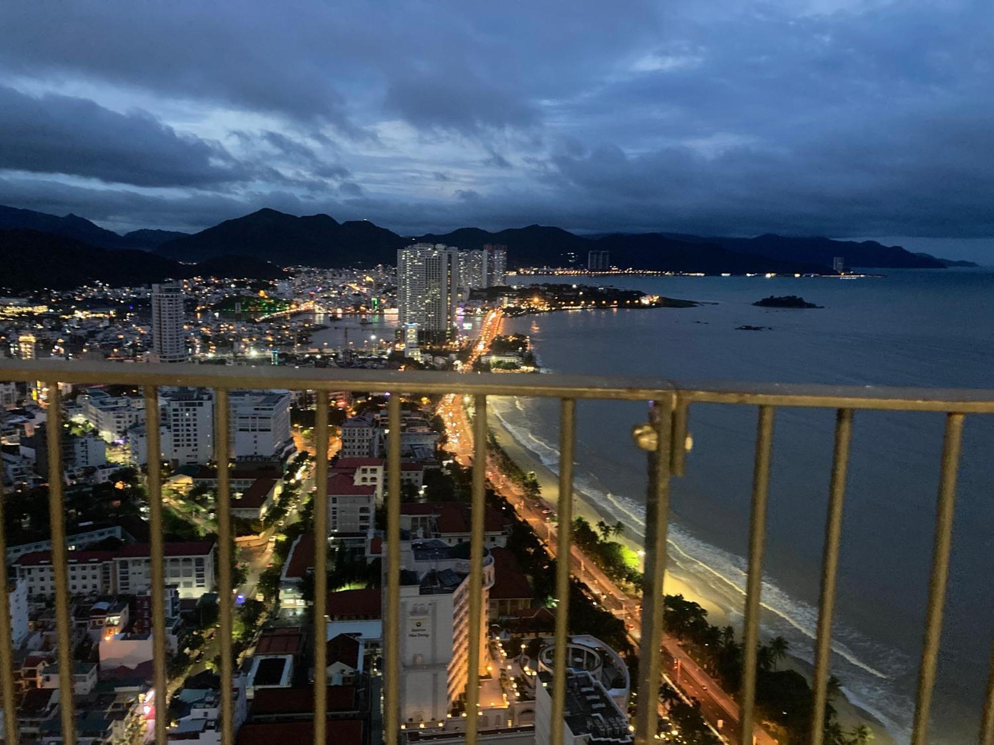Can Ho Gold Coast O Nha Trang View Bien - Vivastay Luaran gambar